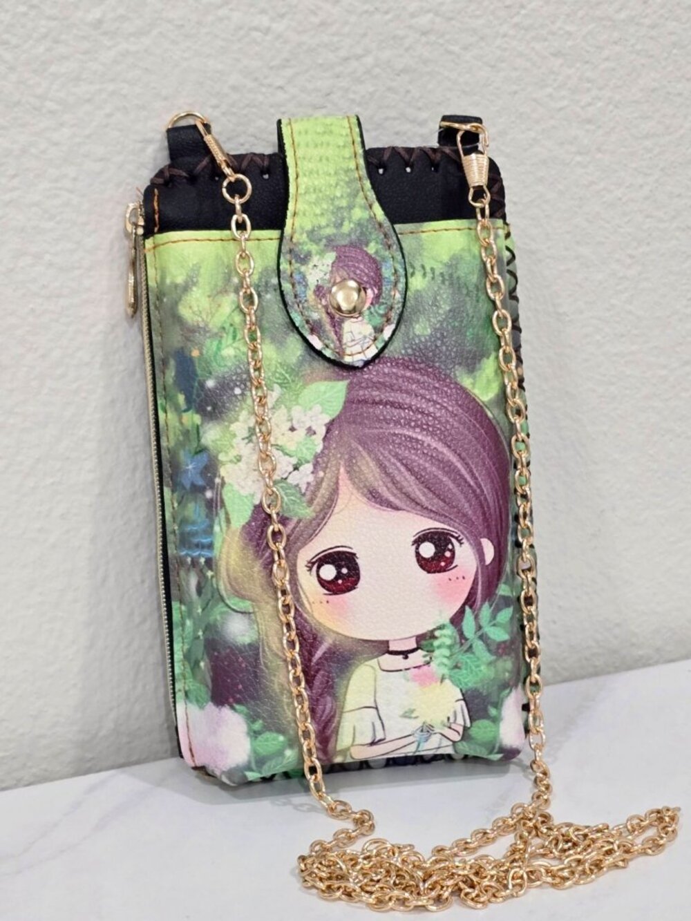 Anime Print ✦ Vegan Leather Crossbody Bag ✦ Gold Chain Strap Back Pocket NWT - Picture 2 of 10